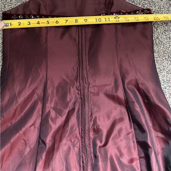 Vintage Ann Taylor Loft Burgundy Strapless Dress,  Faux Fur Stole &Heart Glasses - Picture 14 of 16